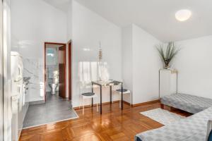 Apartments Rising Sun