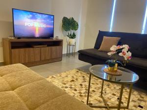 Apartamento completamente equipado! Con Parking! En Paraná Playa Deptos!