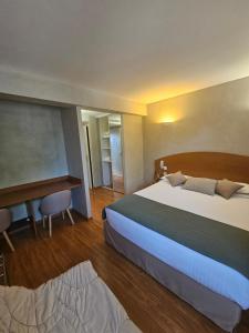 Hotels La Route d'Argent : photos des chambres