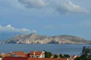 Apartments & Rooms Nensi