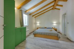 Stone Villa Galant with Pool - Happy Rentals