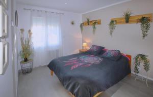 Maisons de vacances Awesome Home In Morieres Les Avignon : photos des chambres