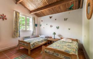 Maisons de vacances Amazing Home In La Boissieres Des Land : photos des chambres