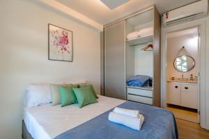 Apartamento com VISTA - PISCINA - SAUNA - GARAGEM - SANTA CECILIA