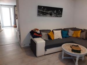 Appartements Appartement 6 personnes village provencale : photos des chambres