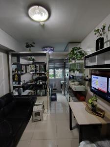 SM MOA staycation condotel