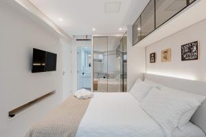 Apartamento ao lado do Shopping Salvador, piscina, academia, garagem