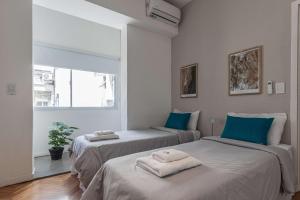 MOT Charcas 3 Bd 2 Ba in Recoleta
