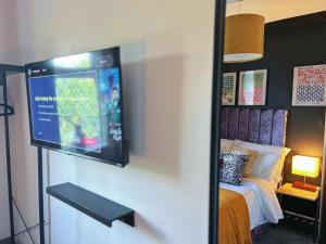 Darfield 4 Bedrooms Home 6 Beds 2 Showers Driveway Parking For Business Stays