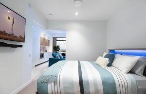 Absolute Beachfront Penthouse Sunshine Coast