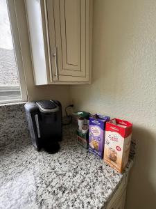 Private Room "Date" by UW