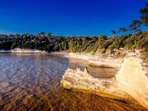 Maisons de vacances Mansion in Aquitaine with Private Pool : photos des chambres