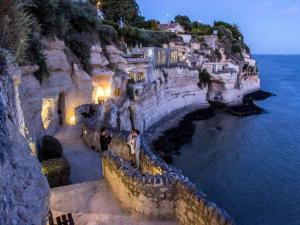 Maisons de vacances Mansion in Aquitaine with Private Pool : photos des chambres