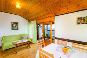 Two-Bedroom Apartment in Crikvenica VII