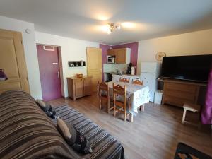 Appartements Appartement chaleureux avec terrasse sud, animaux admis, proche pistes - FR-1-445-223 : photos des chambres