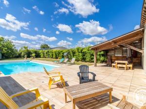 Grande maison à la campagne avec piscine et climatisation - FR-1-622-113