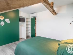 Maisons de vacances Grande maison a la campagne avec piscine et climatisation - FR-1-622-113 : photos des chambres