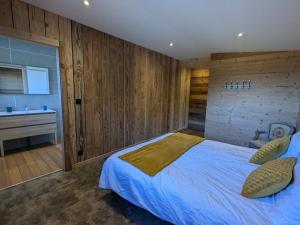 Maisons de vacances Gite authentique a la montagne pour 10 pers. avec spa - FR-1-589-830 : photos des chambres