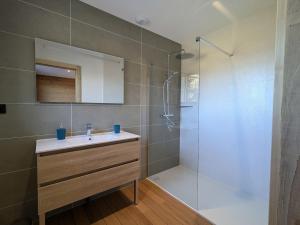 Maisons de vacances Gite authentique a la montagne pour 10 pers. avec spa - FR-1-589-830 : photos des chambres