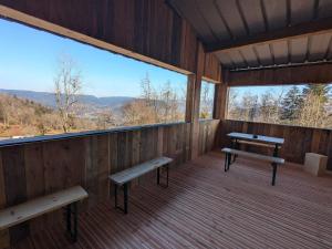 Maisons de vacances Gite authentique a la montagne pour 10 pers. avec spa - FR-1-589-830 : photos des chambres