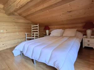 Chalet spacieux avec terrasse et parking à Bolquère - FR-1-592-87