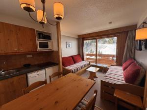 Charmant appartement à Méribel avec parking, au pied des pistes - FR-1-355-274