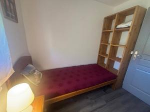 3 pièces spacieux et calme avec parking - FR-1-593-139