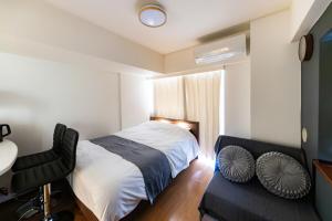 2025年4月オープン 新宿歌舞伎町 最大3名様までご宿泊可能 新宿駅徒歩圏内 6路線利用可能 6歳以下は無料です