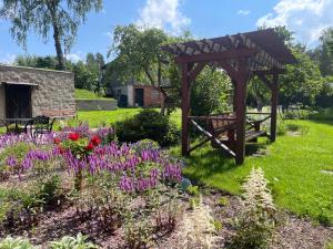 More Holiday Cottage L