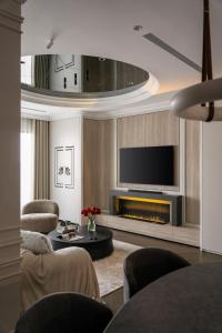 PATEK PHILLIPPE Housing-Trang Tien Plaza-2 mins to Hoan Kiem Lake