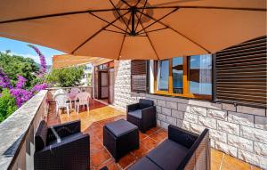 Awesome Apartment In Zrnovo, Korcula