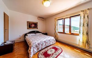 Awesome Apartment In Zrnovo, Korcula