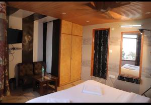 Hotel Sita - The Family choice