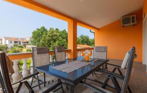 Lovely Home In Vodnjan With Wifi