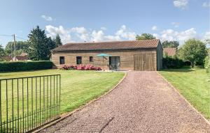 Maisons de vacances Gorgeous Home In Gueschart With Kitchen : photos des chambres