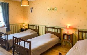 Gorgeous Home In Gueschart With Kitchen