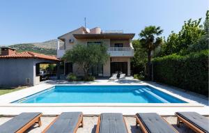 Nice Home In Srinjine