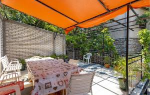 4 Bedroom Awesome Apartment In Sveti Juraj