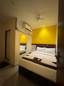 hotel rishi palace ashlfa metro