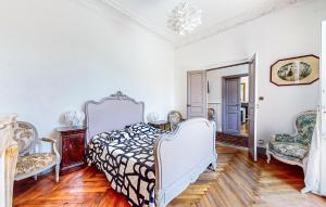 Maisons de vacances Awesome Home In Capendu : photos des chambres
