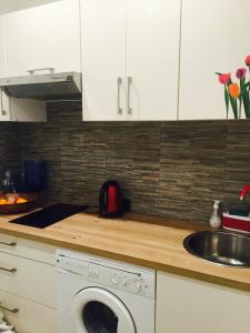 Contrast LuxApart 3 min MC Casino