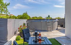 2 Bedroom Lovely Apartment In Pula