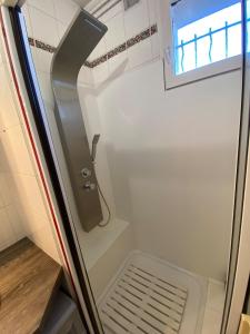 Appartements appartement tout confort dans villa avec piscine : photos des chambres