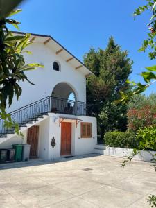 GArt House Holiday Home