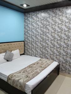 The Rainbow Residency guest house