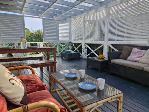 Bluebell Cottage on Matakana Coast Pet Friendly!