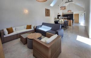 Maisons de vacances Beautiful Home In Pordic With Wifi : photos des chambres