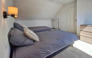 Maisons de vacances Beautiful Home In Pordic With Wifi : photos des chambres