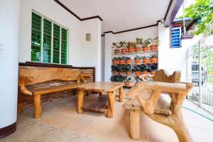 Mayon Backpackers Hostel