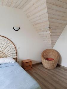 Maisons de vacances Maison charmante avec jardin et barbecue a Penmarch : photos des chambres